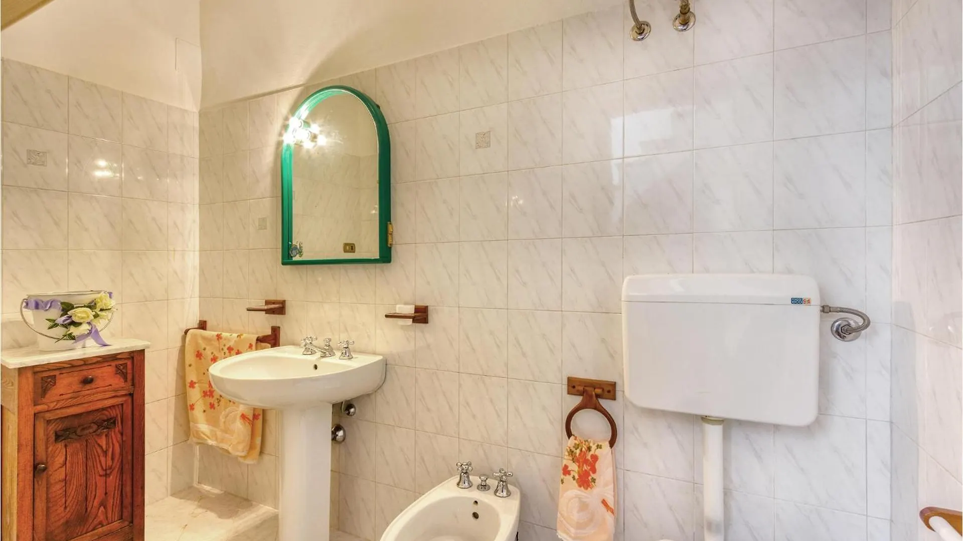 Gorgeous Home In Palagnana With Kitchen 0*,