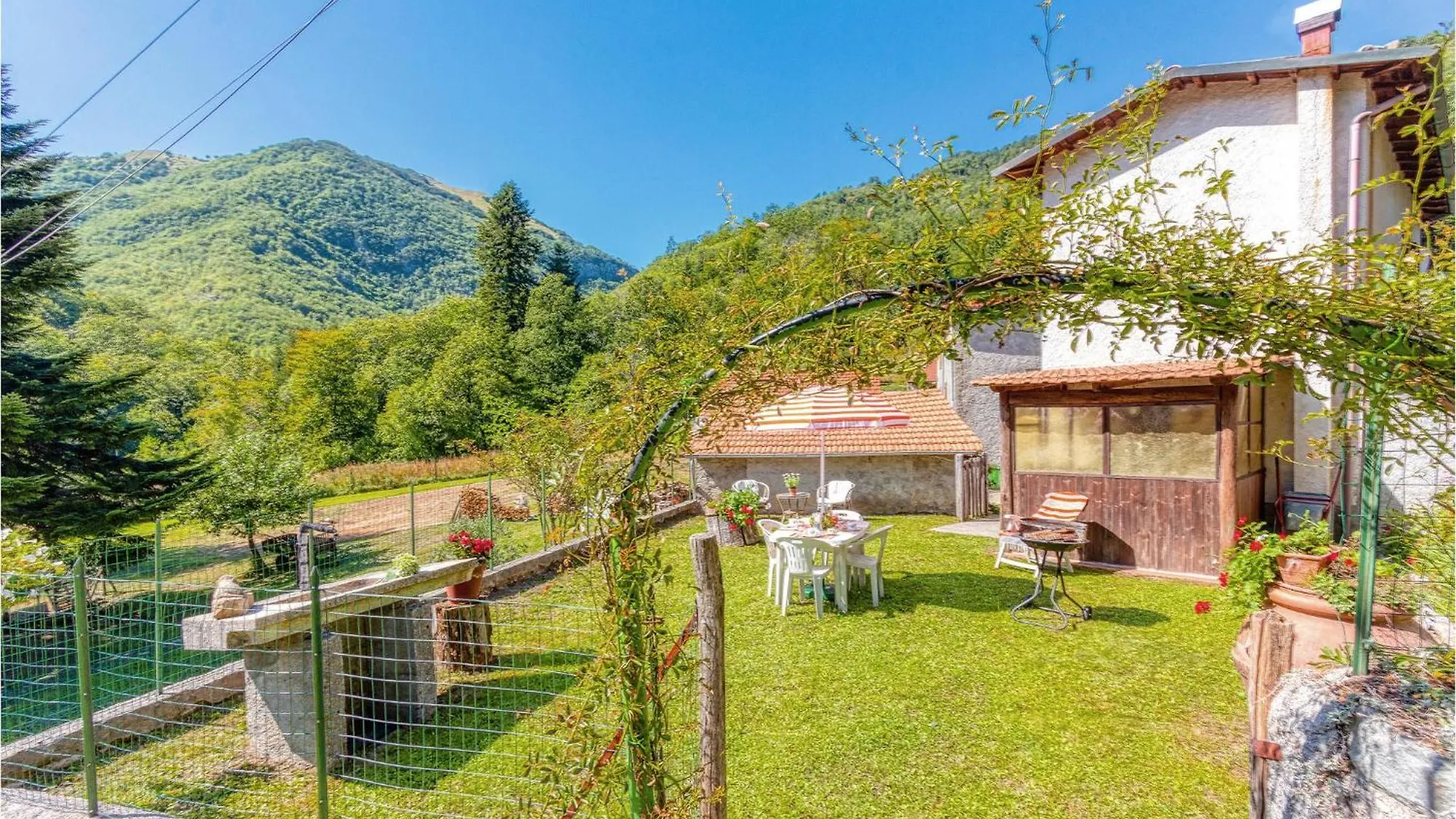 Gorgeous Home In Palagnana With Kitchen